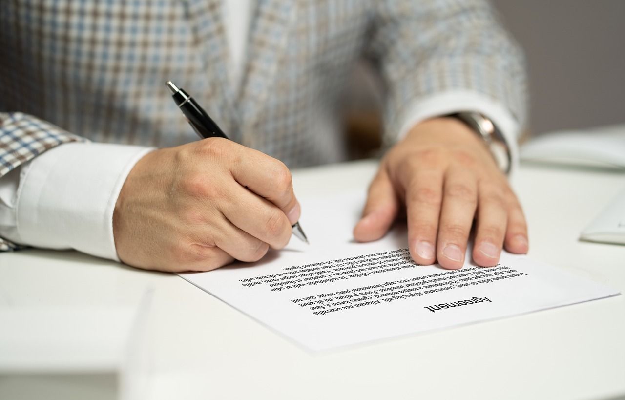 Zasady działania kancelarii frankowej – co warto wiedzieć?