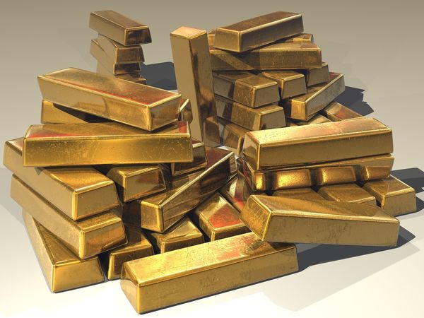Czy warto inwestować w złoto? Analiza ryzyka