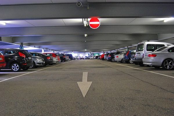 Jak SkyCash ułatwia życie w mieście? Przewodnik po mobilnych płatnościach